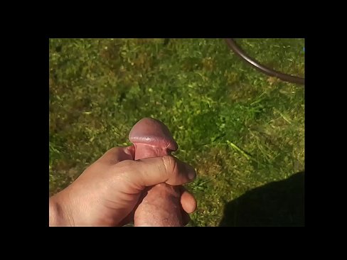 ❤️ ګرم hottie خپل ګلابي بلی fucked او د اوړي په باغ کې د squirt سره cums ترلاسه کوي ❤️❌  ❌